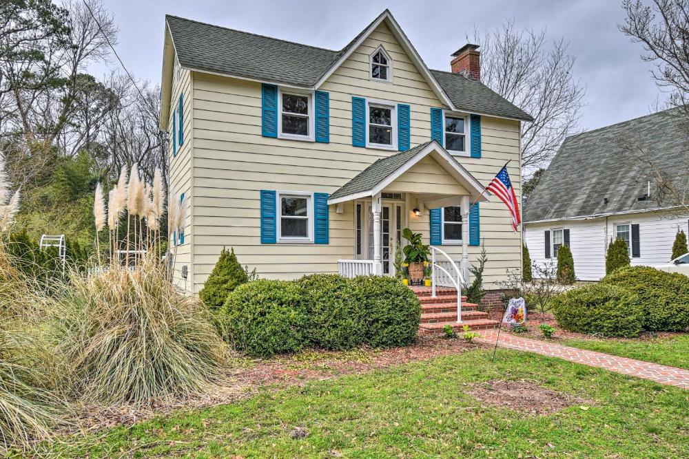Charming Cape Charles Vacation Rental Home!